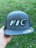 Fio 5 Panel Flat Brim Hat (Gray /White)